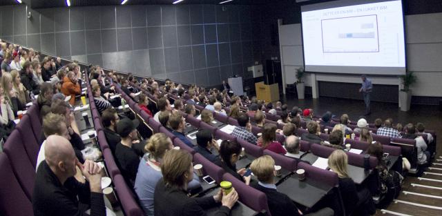 I fjor var de over 300 studenter og nærmere 30 bedrifterpå BIM Studentseminaret. Årets arrangement den 8. februar ventes nytt storinnrykk på Kuben yrkesarena på Økern i Oslo. Foto: Fagskolen Osl