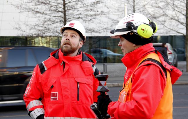 Kunnskapsminister Torbjørn Røe Isaksen stilte i yrkesnære omgivelser Kunnskapsminister Torbjørn Røe Isaksen stilte i yrkesnære omgivelser