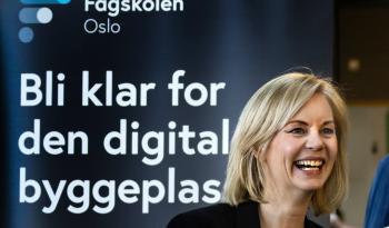  – Fagskolene sikrer etterspurt kompetanse i hele Norge, neste år styrker vi kapasiteten med 900 nye studieplasser i hele landet, sier forsknings- og høyere utdanningsminister Sigrun Aasland (Ap).